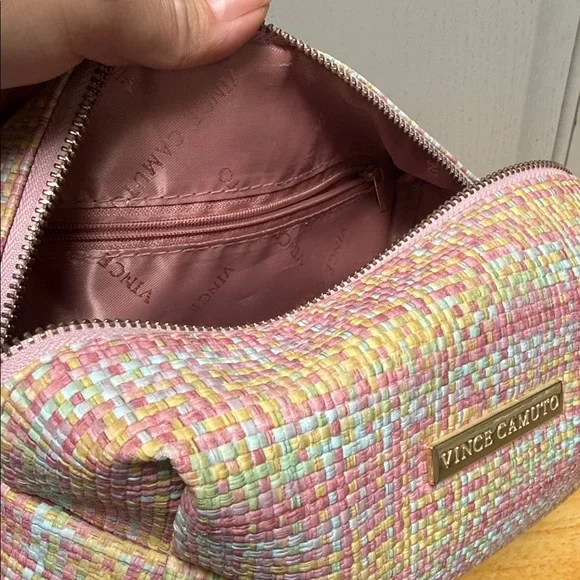 Vince Camuto Pastel Woven Cosmetic Bag 💕 - Picture 10 of 17